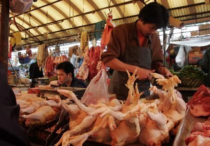 China, rede vendia frango que estava vencido há mais de 40 anos