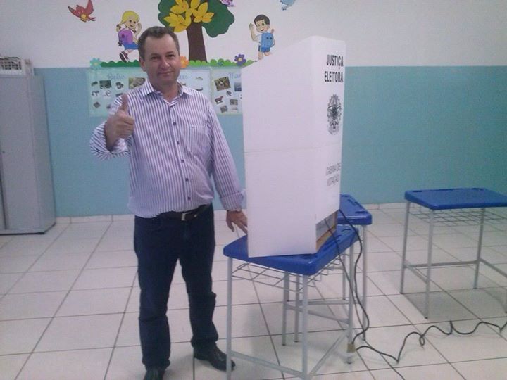 Asiel Bezerra votando