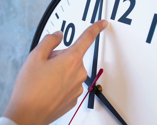 Adiantem os relógios:  Horário de Verão inicia-se no próximo sábado
