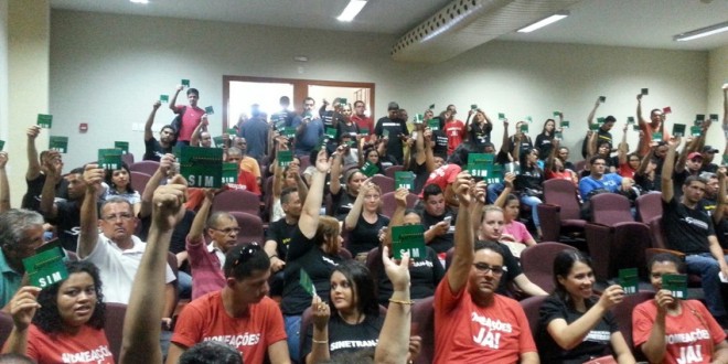 Servidores decidem suspender greve até dia 17 para negociação no TJ