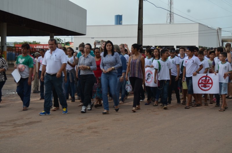 Comunidade escolar de Paranaíta participam do Dia de Enfrentamento ao Aedes Aegypti  1