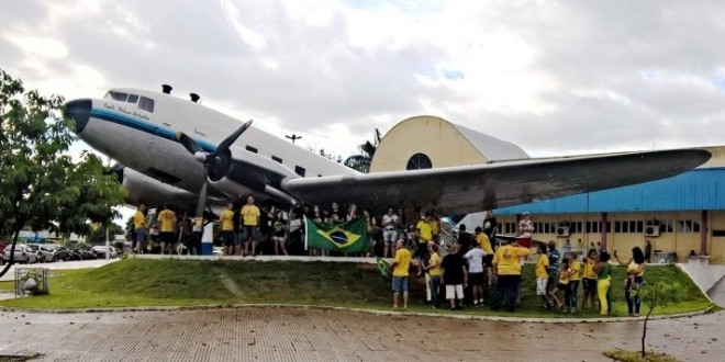 Chuva atrapalha, mas não cancela protestos em Alta Floresta