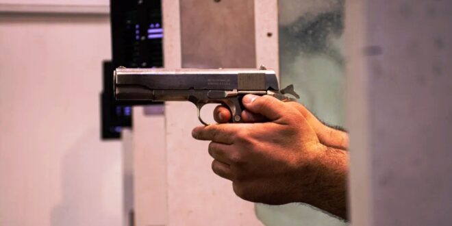 Novo decreto presidencial sobre armas deve proibir clubes de tiros 24h