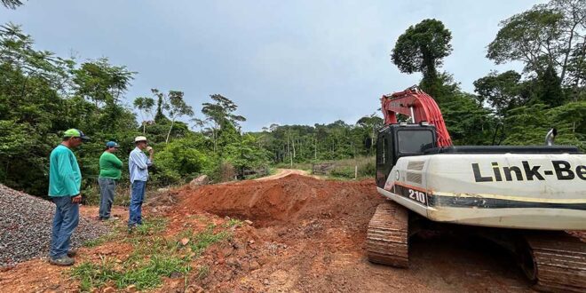 Administração Municipal realiza melhorias nas estradas vicinais e vicinal Beira Rio recebe melhorias. Investimentos superam R$ 15 milhões