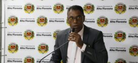 Vereador Professor Nilson propõe padronização das fachadas das escolas municipais de Alta Floresta