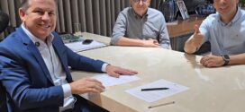 Governador sanciona lei para flexibilizar hora-atividade dos professores estaduais