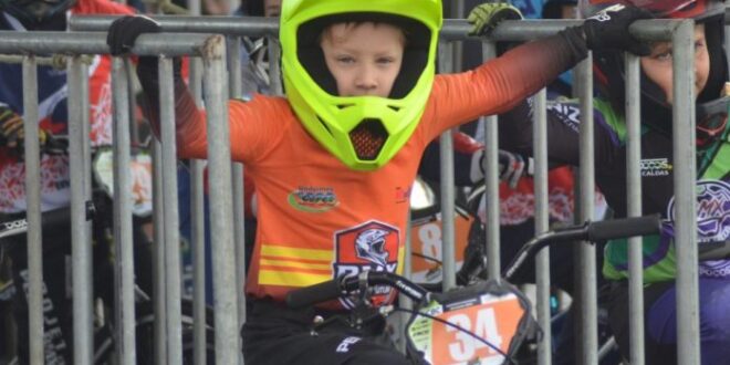 Pilotinho de Nova Mutum está no Top 10 do BMX Brasileiro
