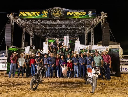 Jovem de Nova Canaã do Norte, de apenas 19 anos, é campeão do rodeio da Expo Show 2025 em Paranaíta