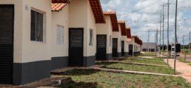 Governador anuncia ampliação dos investimentos para casas populares em MT