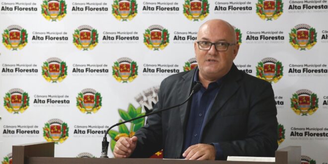 Câmara aprova requerimento que cobra esclarecimentos sobre suspensão de atendimentos fonoaudiológicos a crianças autistas em Alta Floresta