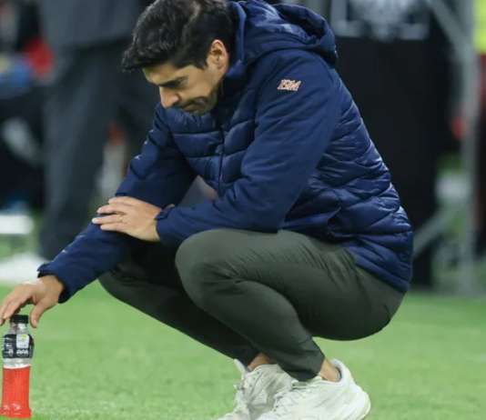 Abel ‘joga a toalha’ no Brasileiro e mira todas as forças na final da Libertadores