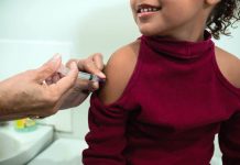 Câmara Municipal reforça importância da vacinação e orienta população a manter cadernetas em dia