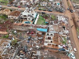 Tornado no Paraná; Governo coloca detentos para ajudar na reconstrução de Rio Bonito do Iguaçu