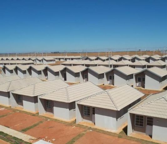 Governo de MT realiza 1º Feirão SER Família Habitação com 1,5 mil imóveis disponíveis e subsídio de até R$ 25 mil