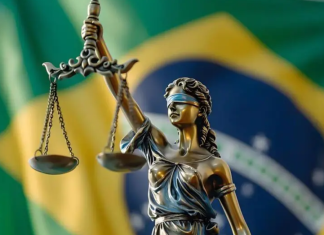 TST suspende penhora de aposentadoria em cobrança contra procurador que sacou valores por engano