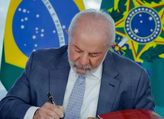 Lula defende reforço na defesa e alerta para risco de invasão