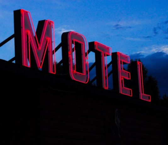 Homem de 47 anos morre em motel após passar mal durante relação em Aparecida de Goiânia