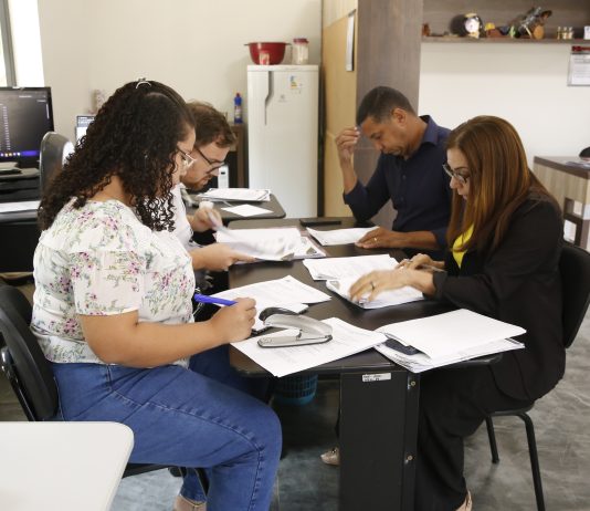 Comissão de Legislação, Justiça e Redação Final delibera projetos do Legislativo e Executivo