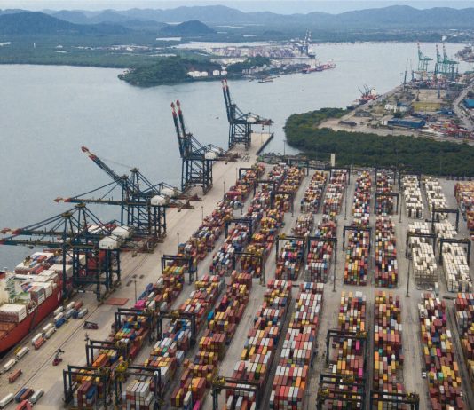 Portos brasileiros batem recorde histórico no 3º trimestre de 2025