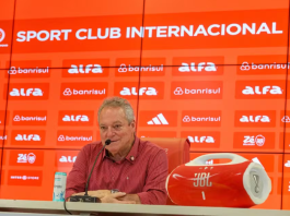 Abel Braga faz comentário homofóbico em apresentação no Inter e depois pede desculpas