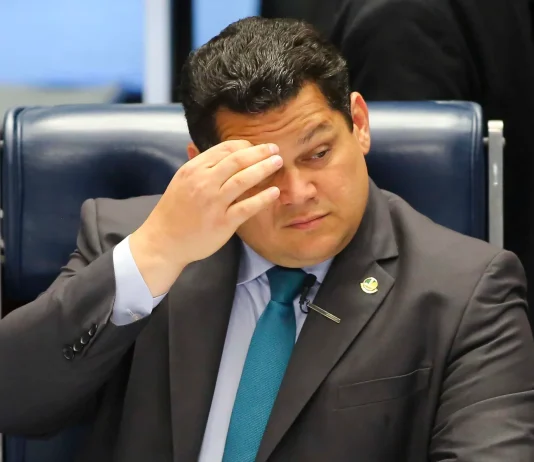 Congresso abre brecha para redução de pena de Bolsonaro e de mais de 200 mil condenados