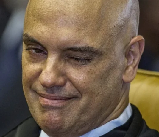 Moraes suspende lei que reduziria penas do 8 de Janeiro