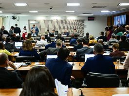 CPMI do INSS manda prender ex-coordenador após nove horas de depoimento