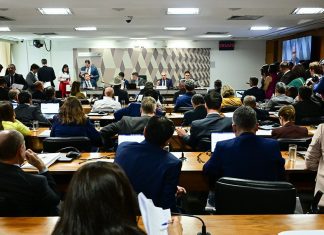 Mendonça manda prorrogar CPMI do INSS e cobra ação em 48h