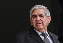 Moraes ordena perícia médica antes de decidir prisão domiciliar de Heleno