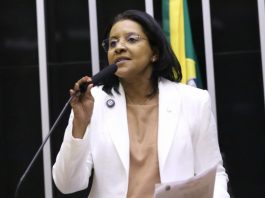 Comissão aprova projeto que tipifica o crime de perseguição processual contra mulheres