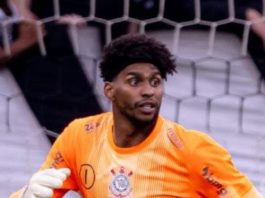 Hugo brilha contra o Cruzeiro, e Corinthians é finalista da Copa do Brasil