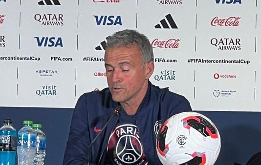 Luis Enrique destaca força do Flamengo antes da final contra PSG