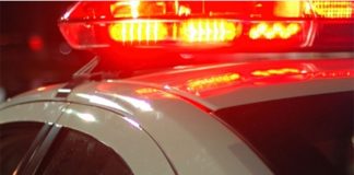 Homem é detido por desacato e resistência após confusão em loja de celulares