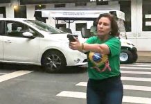 Justiça da Itália autoriza extradição de Carla Zambelli por porte ilegal de arma