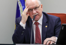 Fachin diz que democracia atravessa tempos desafiadores