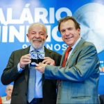 Lula diz que salário mínimo é baixo, mas aponta importância de direito