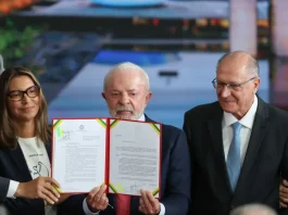 Lula veta projeto que reduzia penas dos condenados pelos atos de 8 de Janeiro