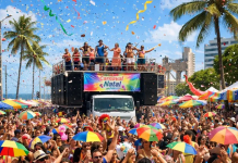 Mulher é presa com dezenas de celulares após prévia carnavalesca em Natal
