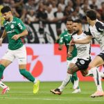 Palmeiras vence Corinthians e garante vaga nas quartas do Paulistão