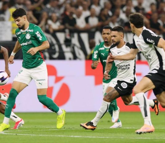 Palmeiras vence Corinthians e garante vaga nas quartas do Paulistão