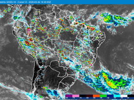 Fevereiro começa com chuva intensa no Brasil e especialistas detalham os fatores atmosféricos por trás do cenário