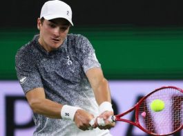 João Fonseca luta, mas é eliminado por Sinner em Indian Wells