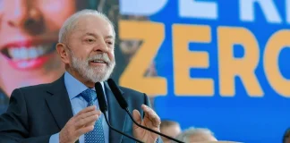 Médico diz que cirurgia de Lula foi bem-sucedida em São Paulo