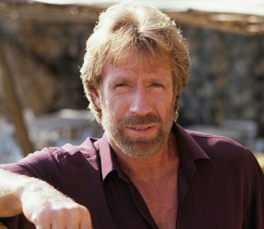 Chuck Norris, ícone do cinema de ação, morre aos 86 anos