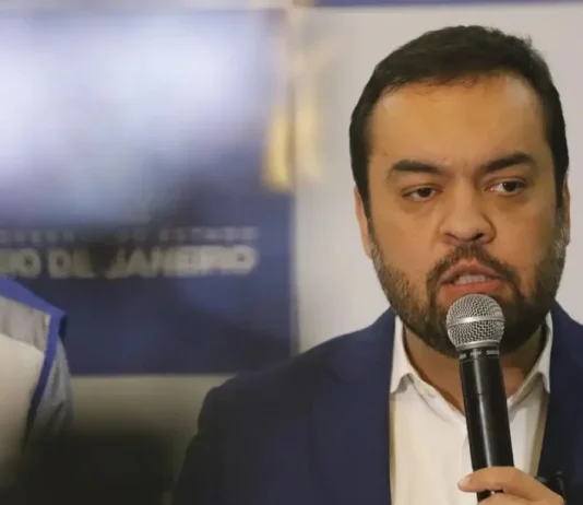 Abafa o caso? Julgamento que pode tornar Cláudio Castro inelegível é suspenso