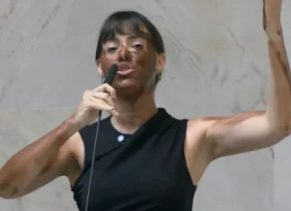 Deputado causa polêmica ao ironizar Erika Hilton na Alesp