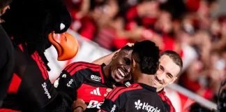 E o VAR, nada? Erro de arbitragem gera polêmica em vitória do Flamengo