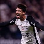 Zagueiro do Corinthians beira nota 10 após vitória na Libertadores