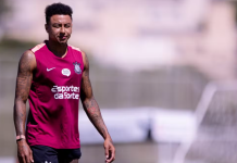 “Time remendado? Diniz gira elenco e muda tudo no Corinthians”