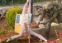 Imagem de soldado israelense vandalizando estátua de Jesus gera revolta internacional